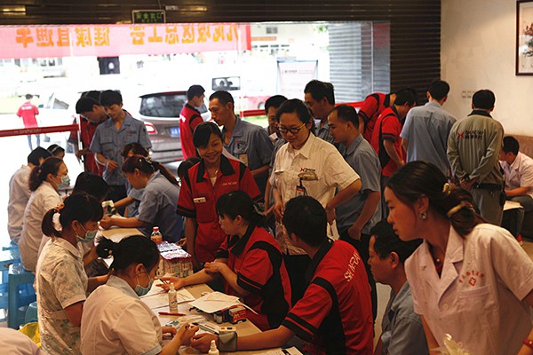 九龍坡區(qū)總工會“健康直通車”免費體檢活動走進鑫源